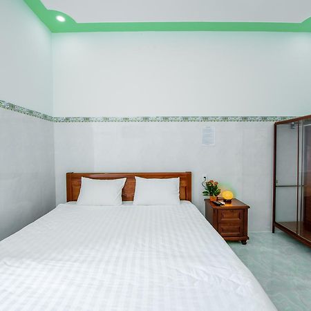 Hotel Nguyen Toan Дуонг-Донг Экстерьер фото